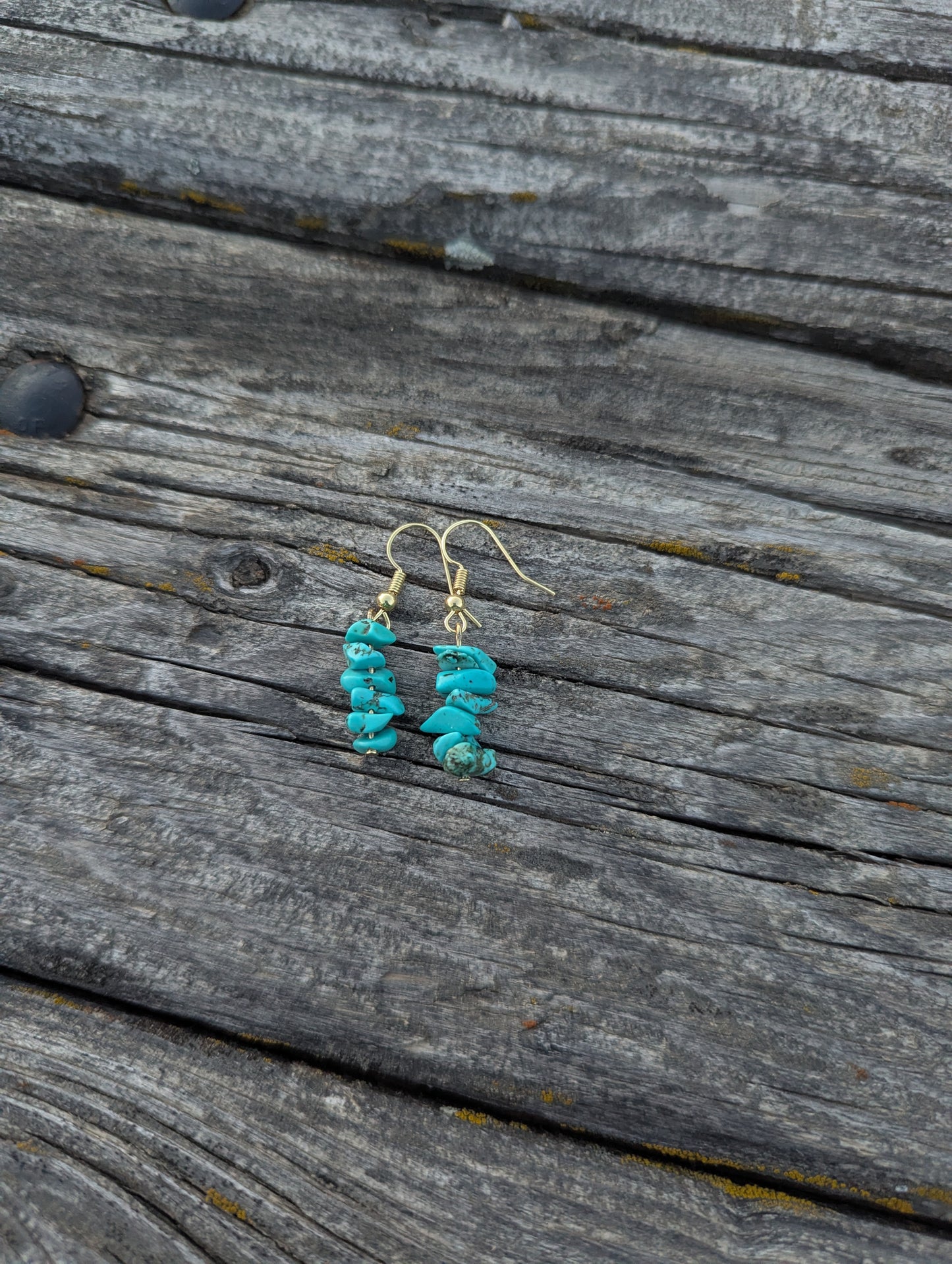 Mini Faux Turquoise Chip Earrings- Gold 1in