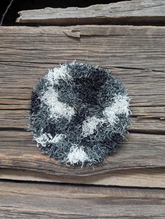 Black& White Dish Scrubby