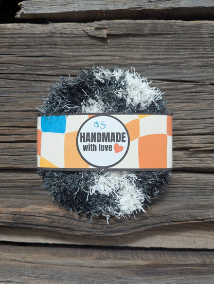 Black& White Dish Scrubby